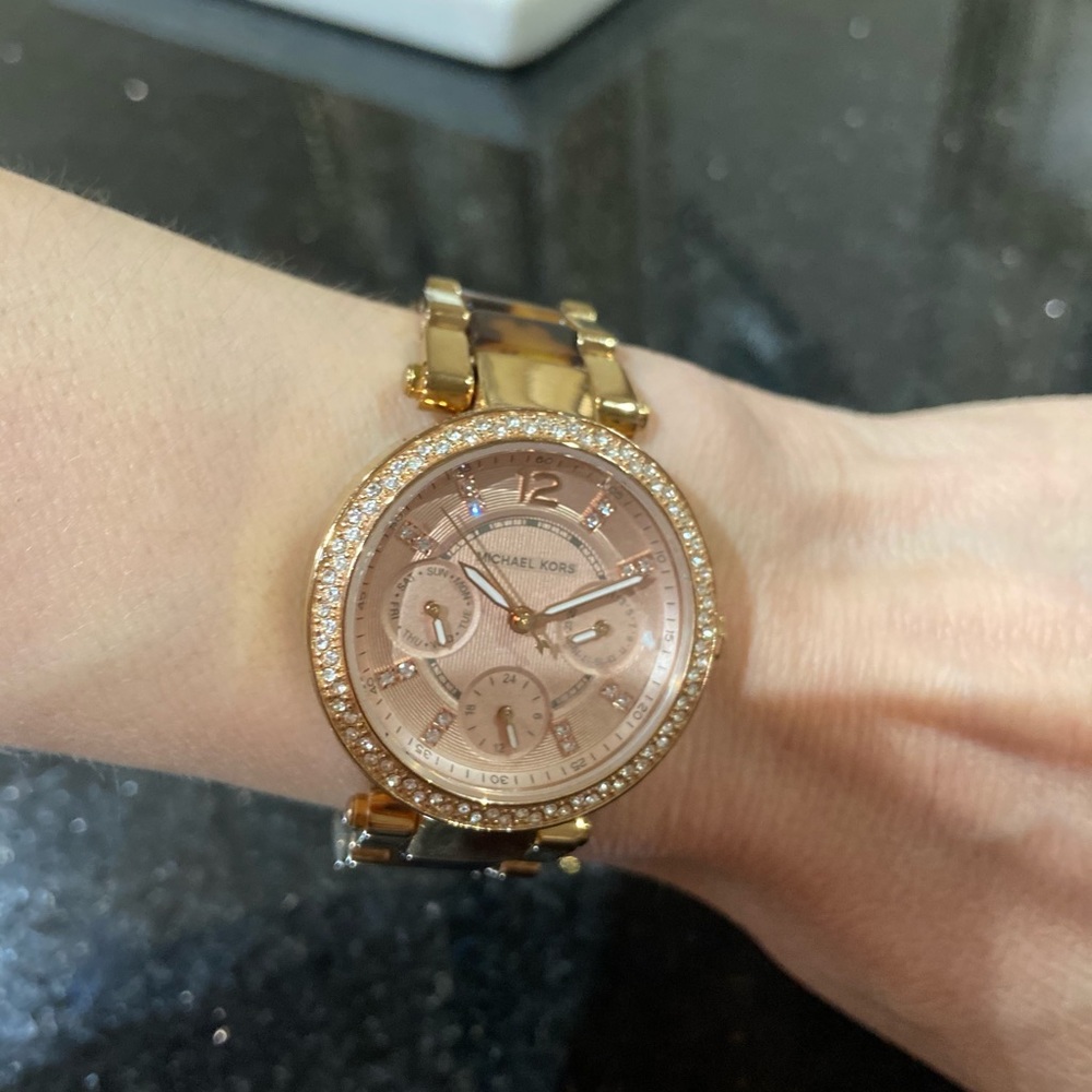 MK watch